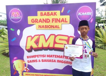 Langkah Santri Menuju Panggung Nasional: Kisah Rezky Adi Nugroho Menembus Grand Final KMSI